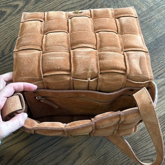 Brown Suede Padded Woven Cassette Style Bag - Picture 5 of 5